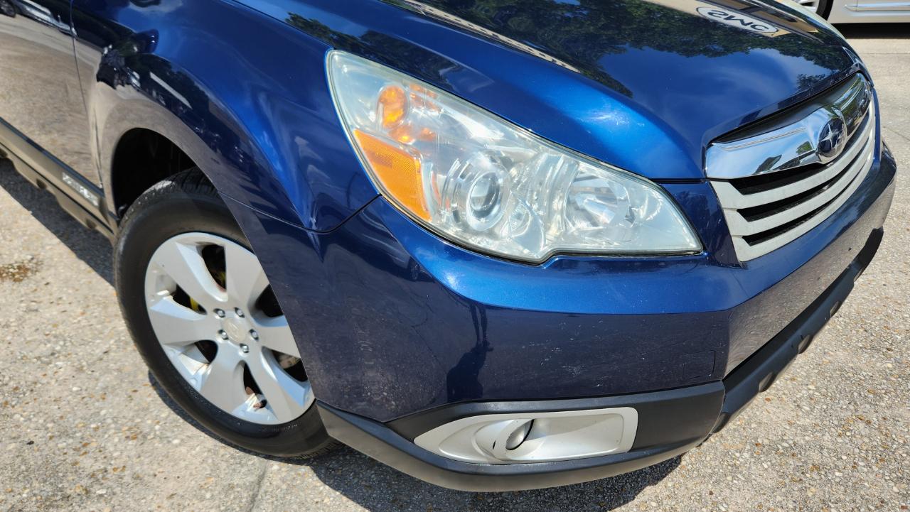 Subaru Outback 2.5i Premium 2011