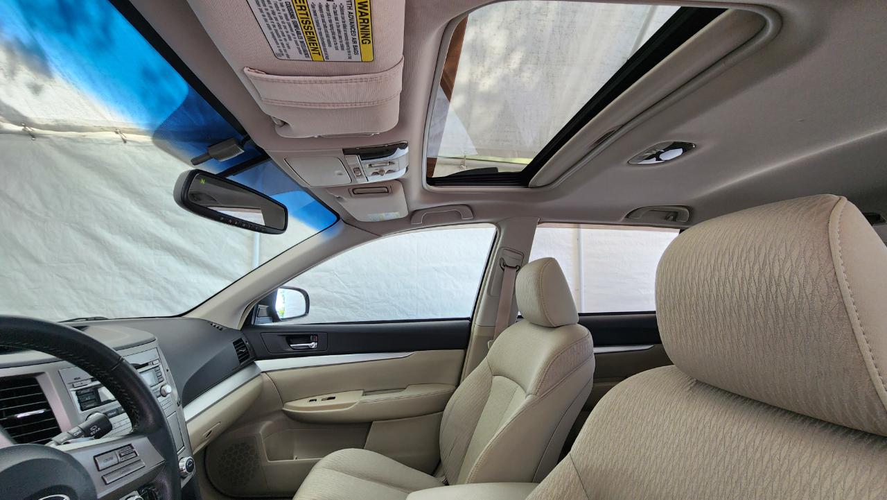 Subaru Outback 2.5i Premium 2011