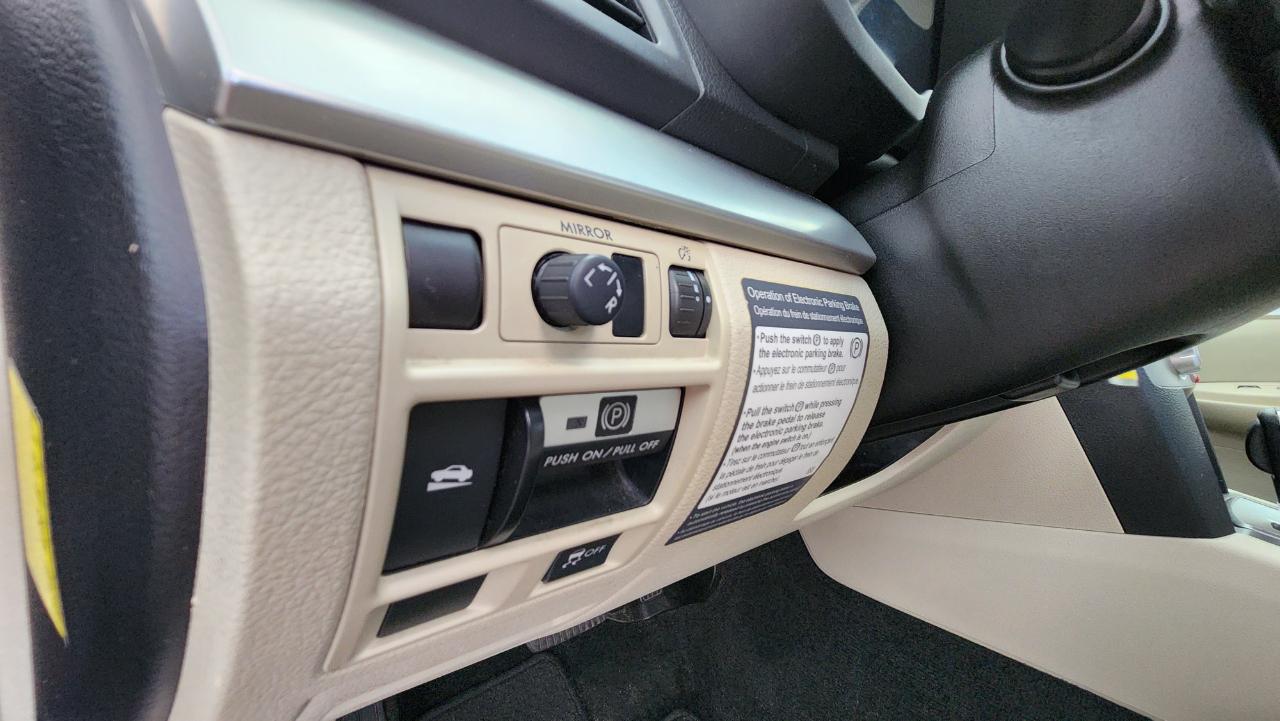 Subaru Outback 2.5i Premium 2011