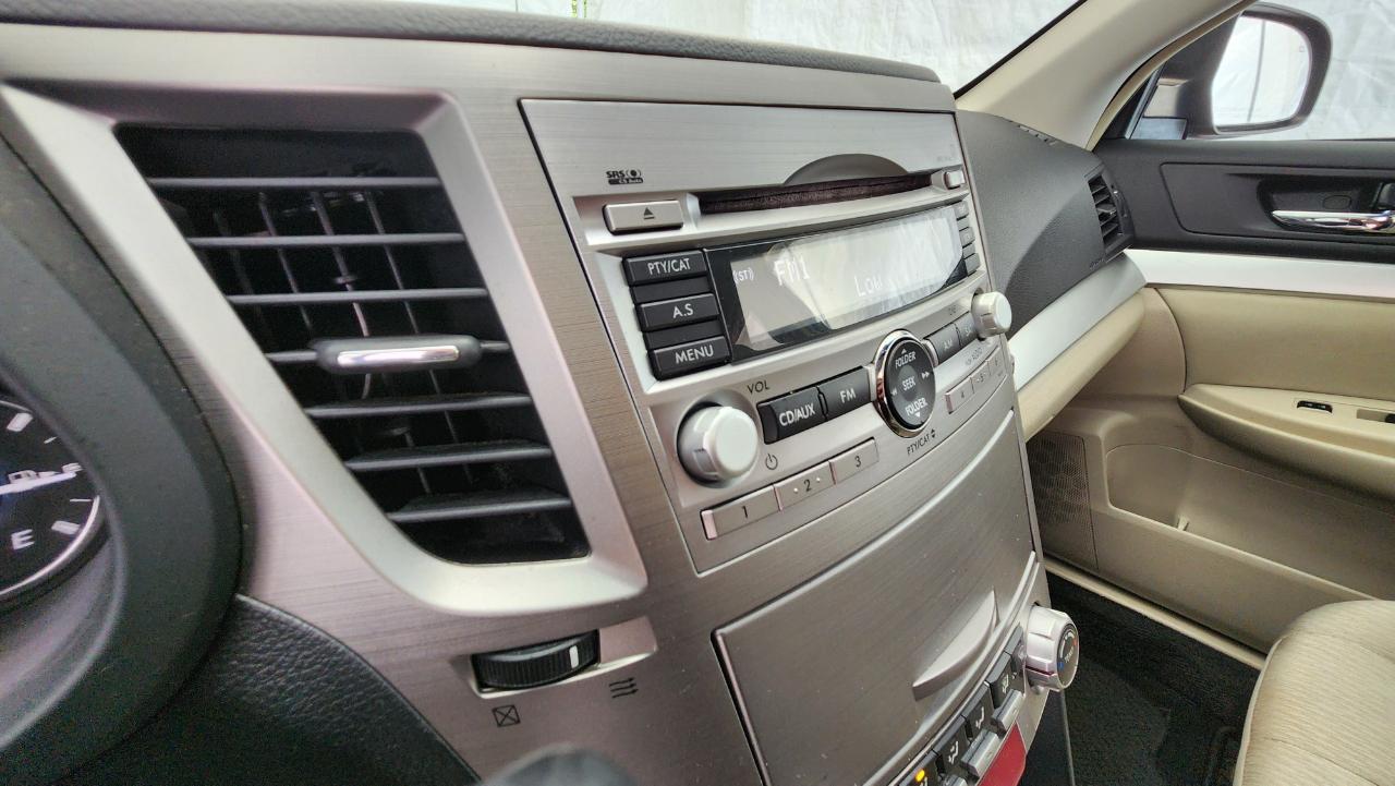 Subaru Outback 2.5i Premium 2011