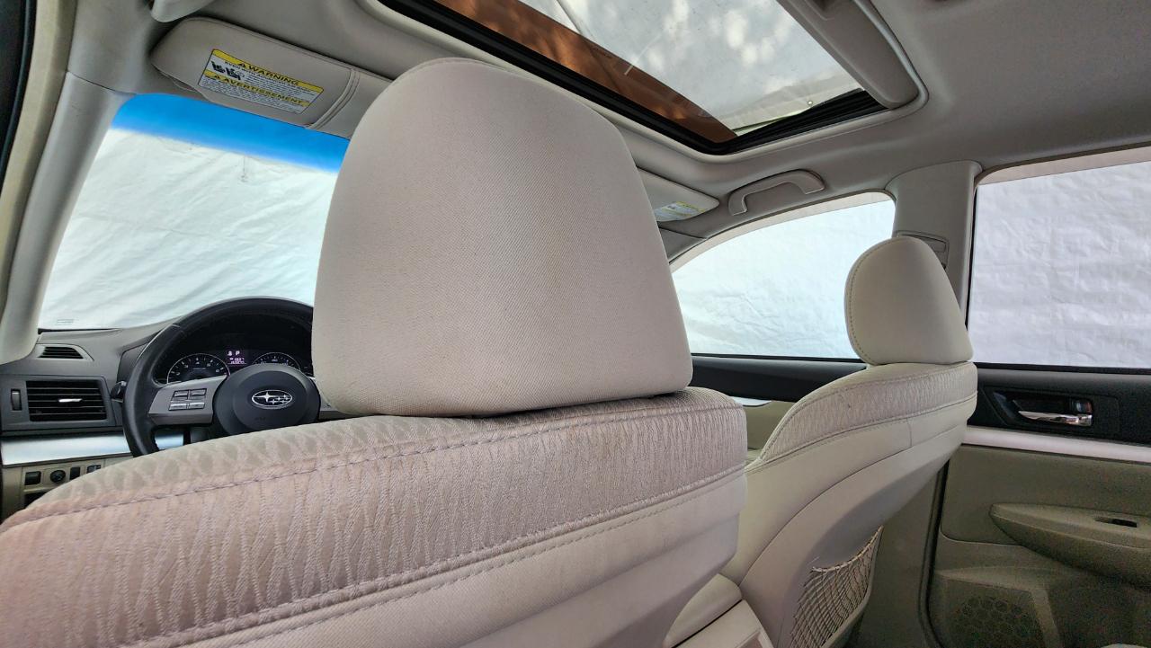 Subaru Outback 2.5i Premium 2011