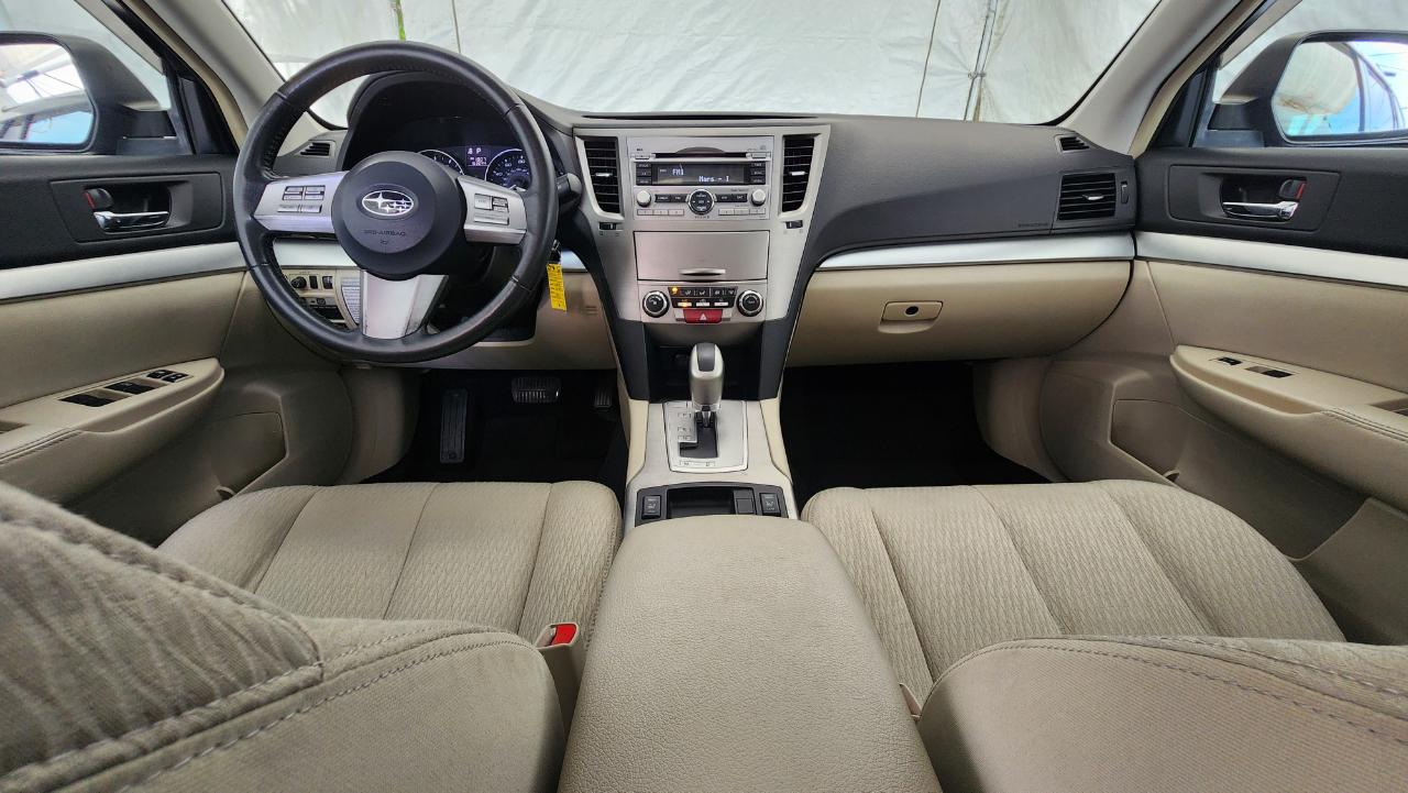 Subaru Outback 2.5i Premium 2011