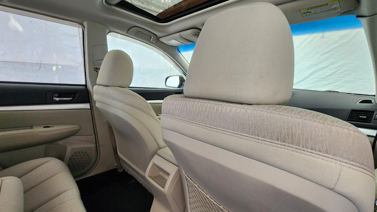 Subaru Outback 2.5i Premium 2011