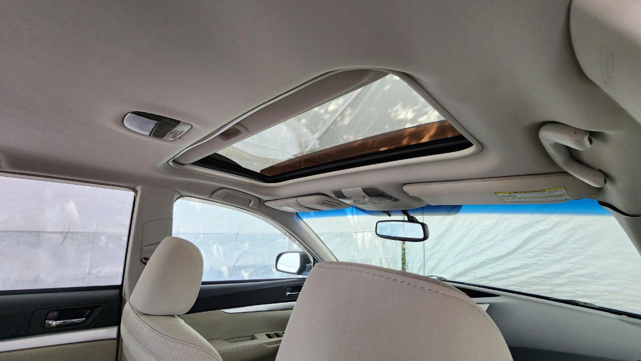 Subaru Outback 2.5i Premium 2011