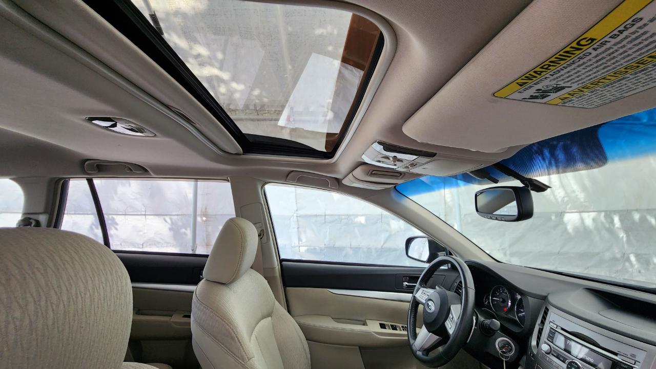 Subaru Outback 2.5i Premium 2011