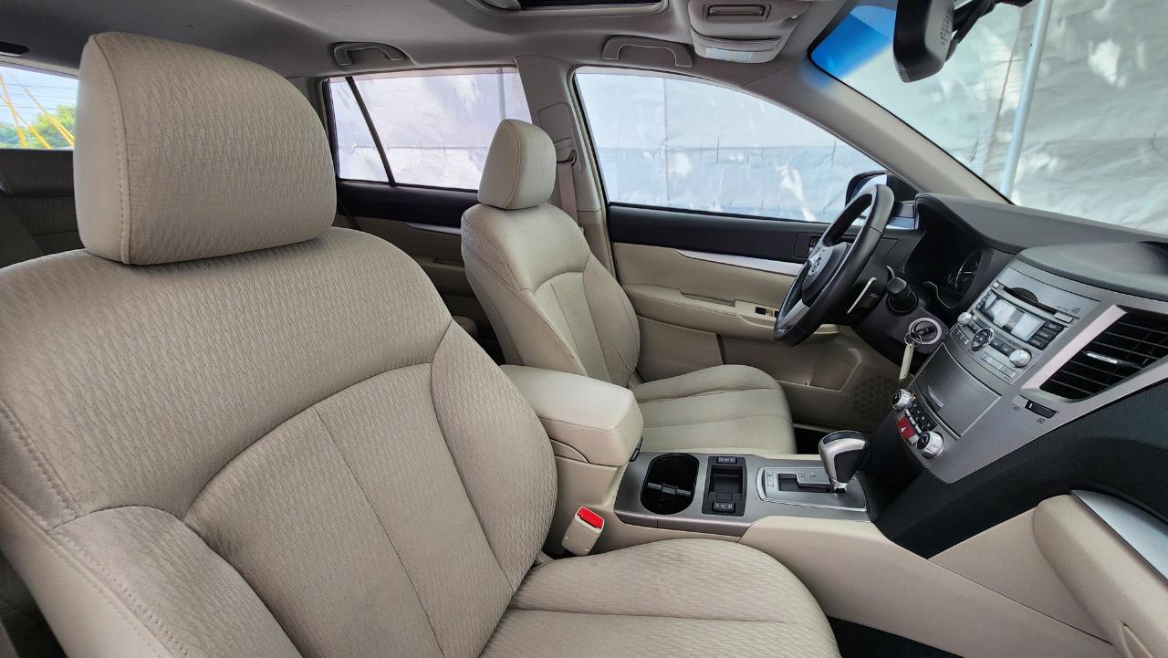 Subaru Outback 2.5i Premium 2011