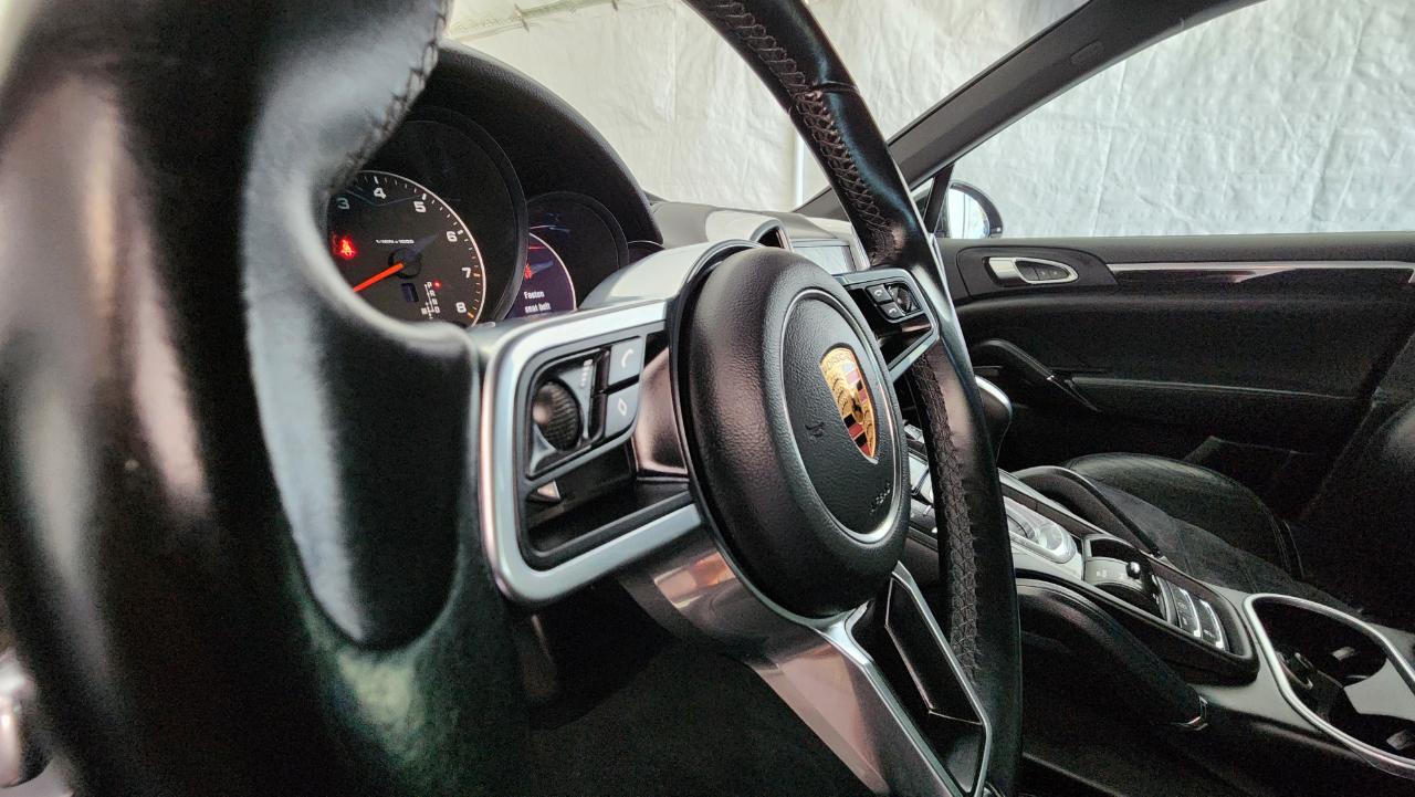 Porsche Cayenne  2017