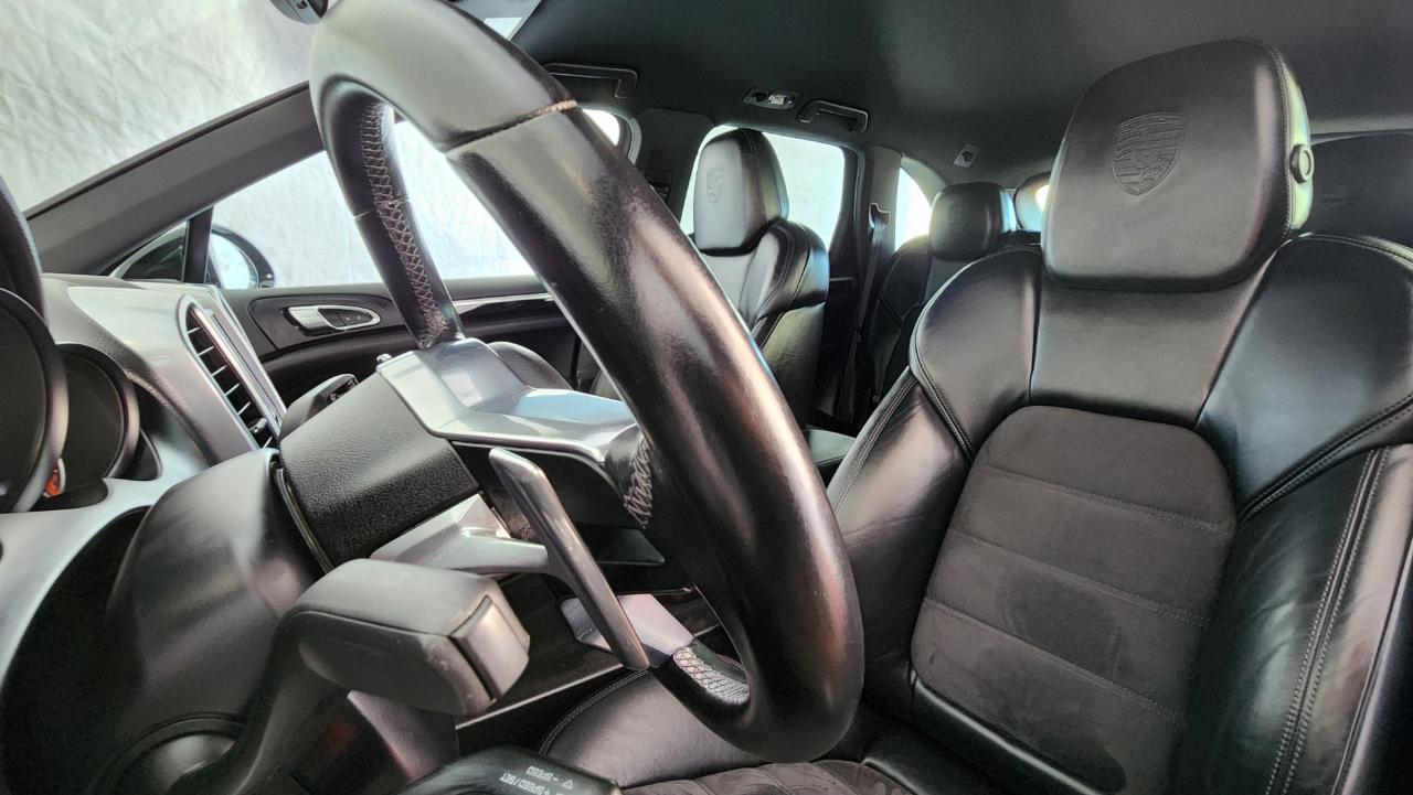 Porsche Cayenne  2017