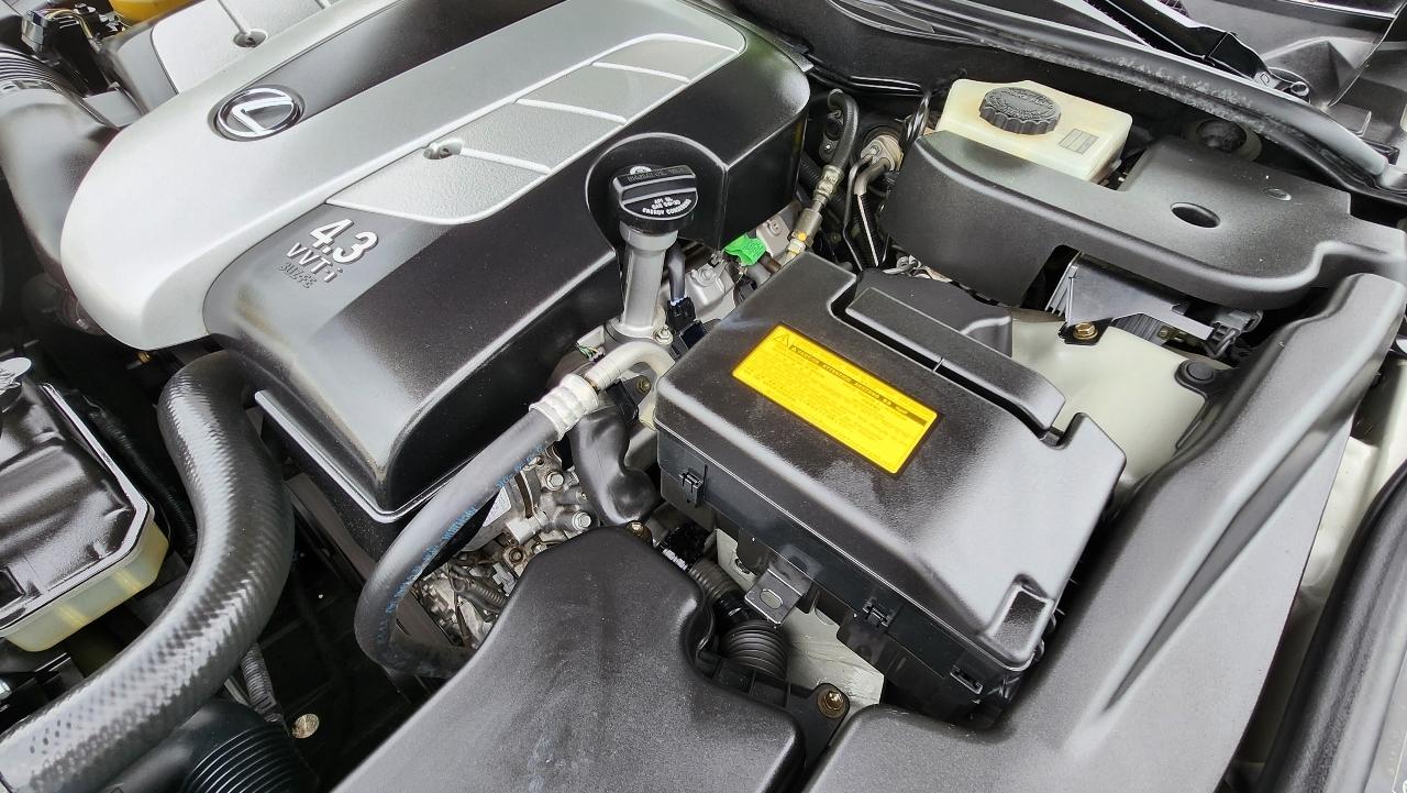 Lexus SC 430 2dr Convertible 2005