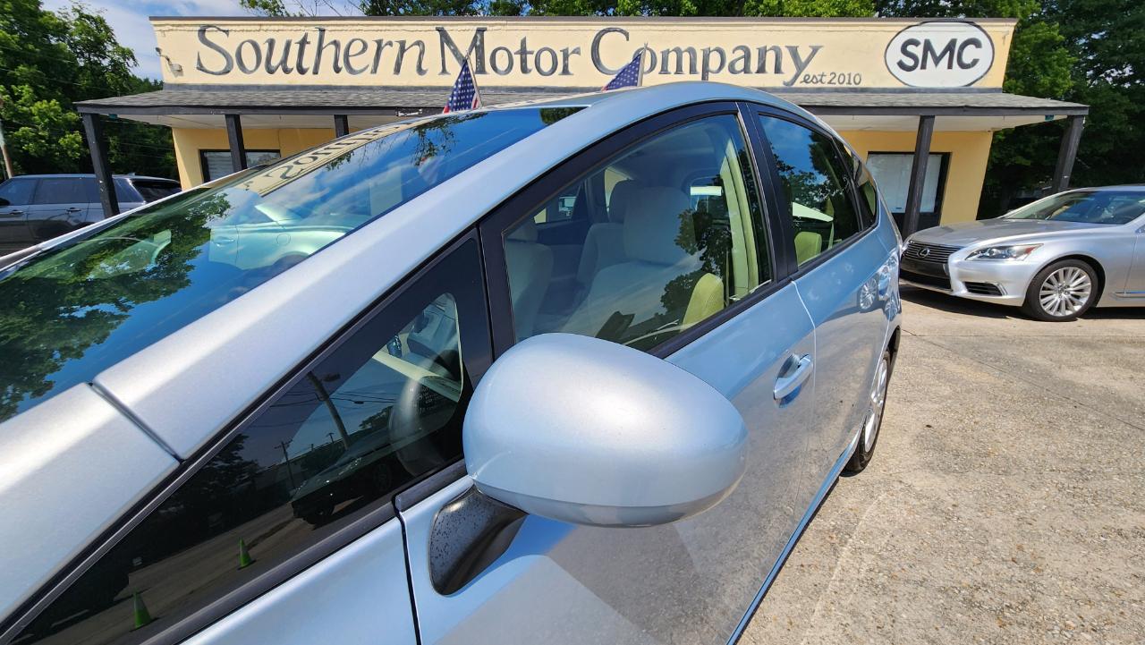 Toyota Prius V Three 2013