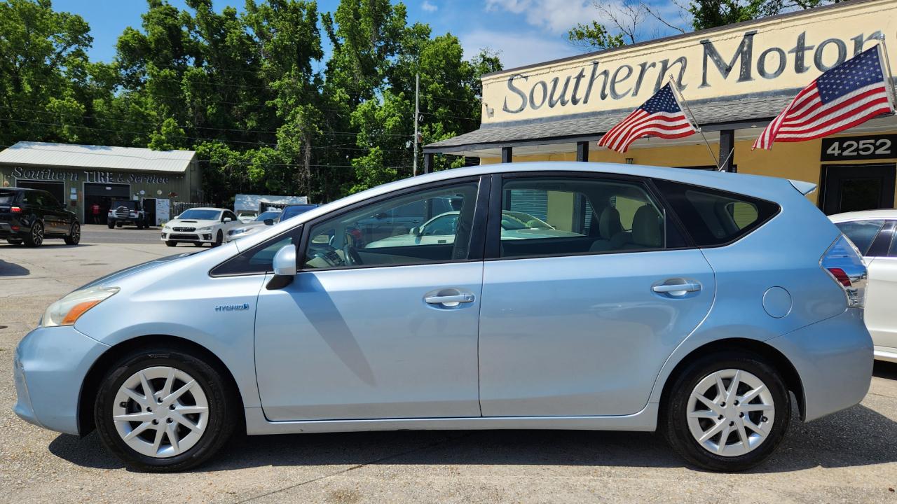 Toyota Prius V Three 2013