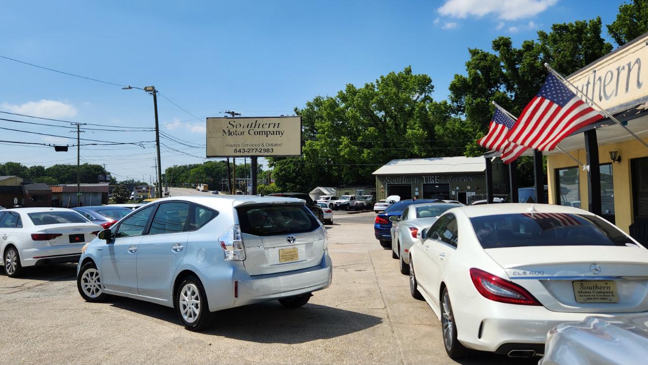 Toyota Prius V Three 2013