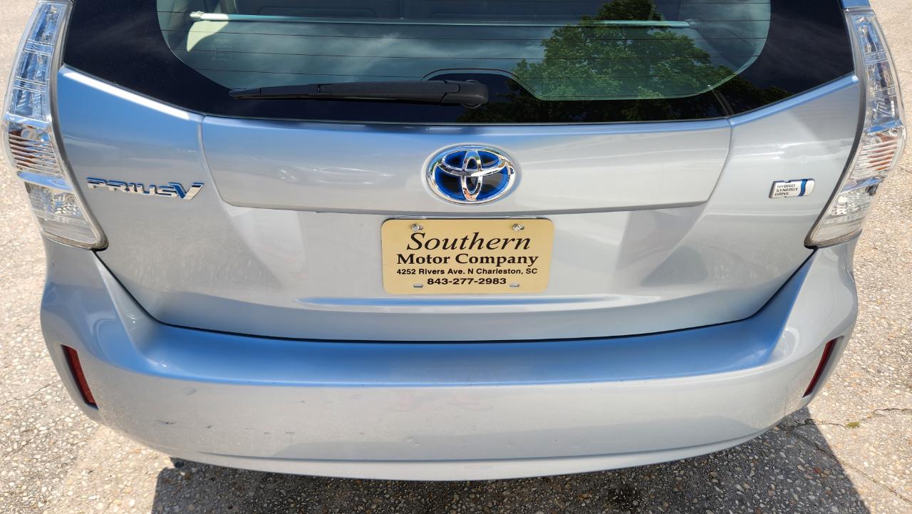 Toyota Prius V Three 2013
