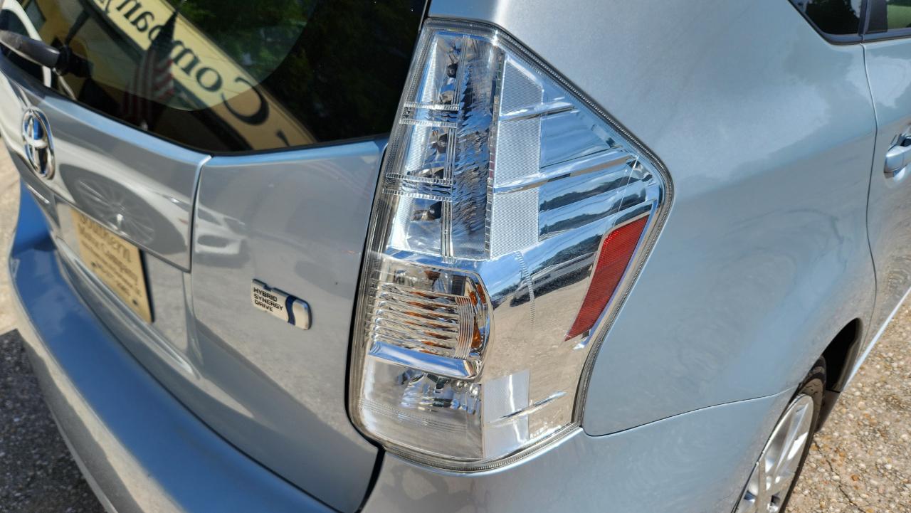 Toyota Prius V Three 2013