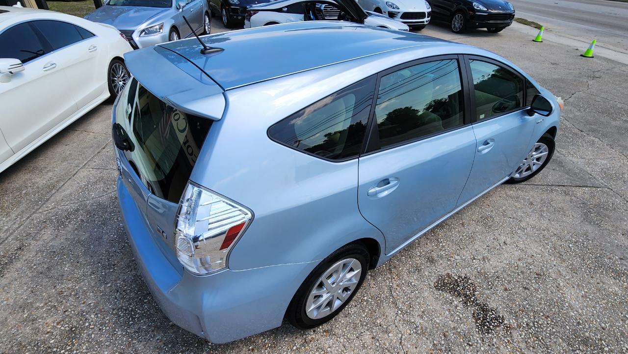 Toyota Prius V Three 2013