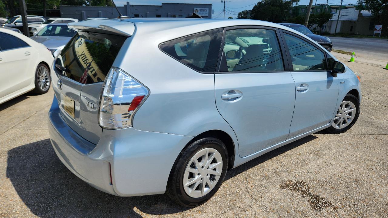 Toyota Prius V Three 2013