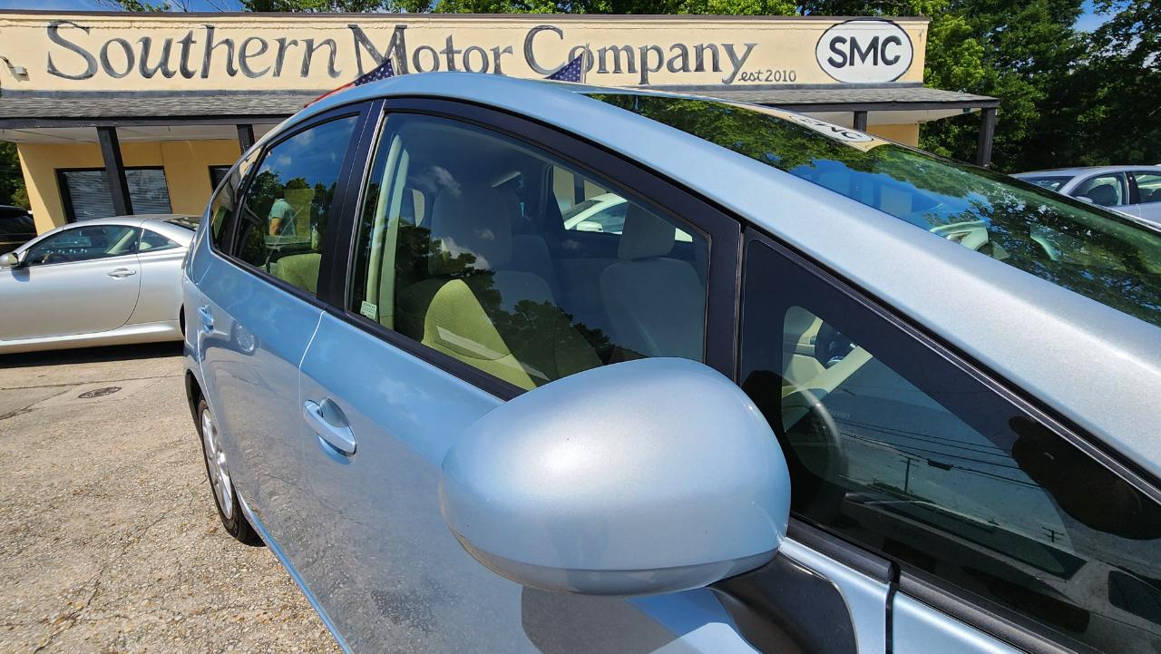 Toyota Prius V Three 2013