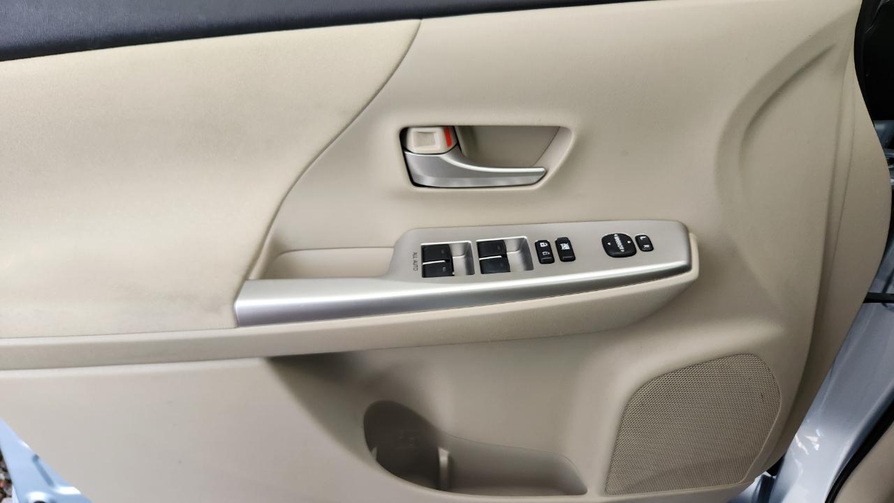 Toyota Prius V Three 2013