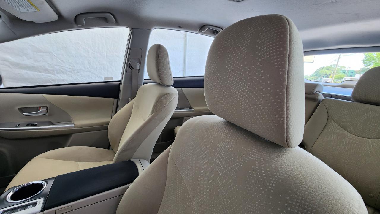 Toyota Prius V Three 2013
