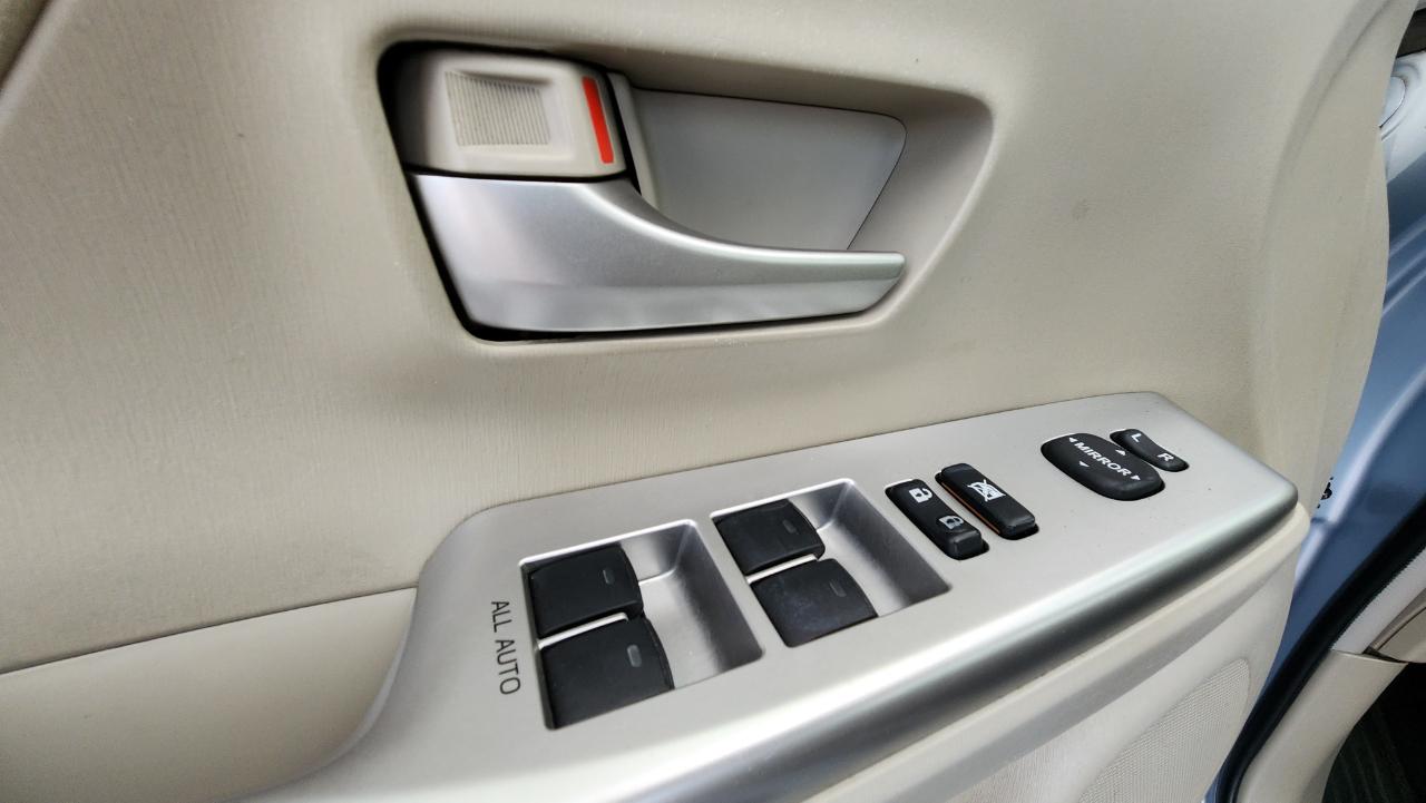 Toyota Prius V Three 2013