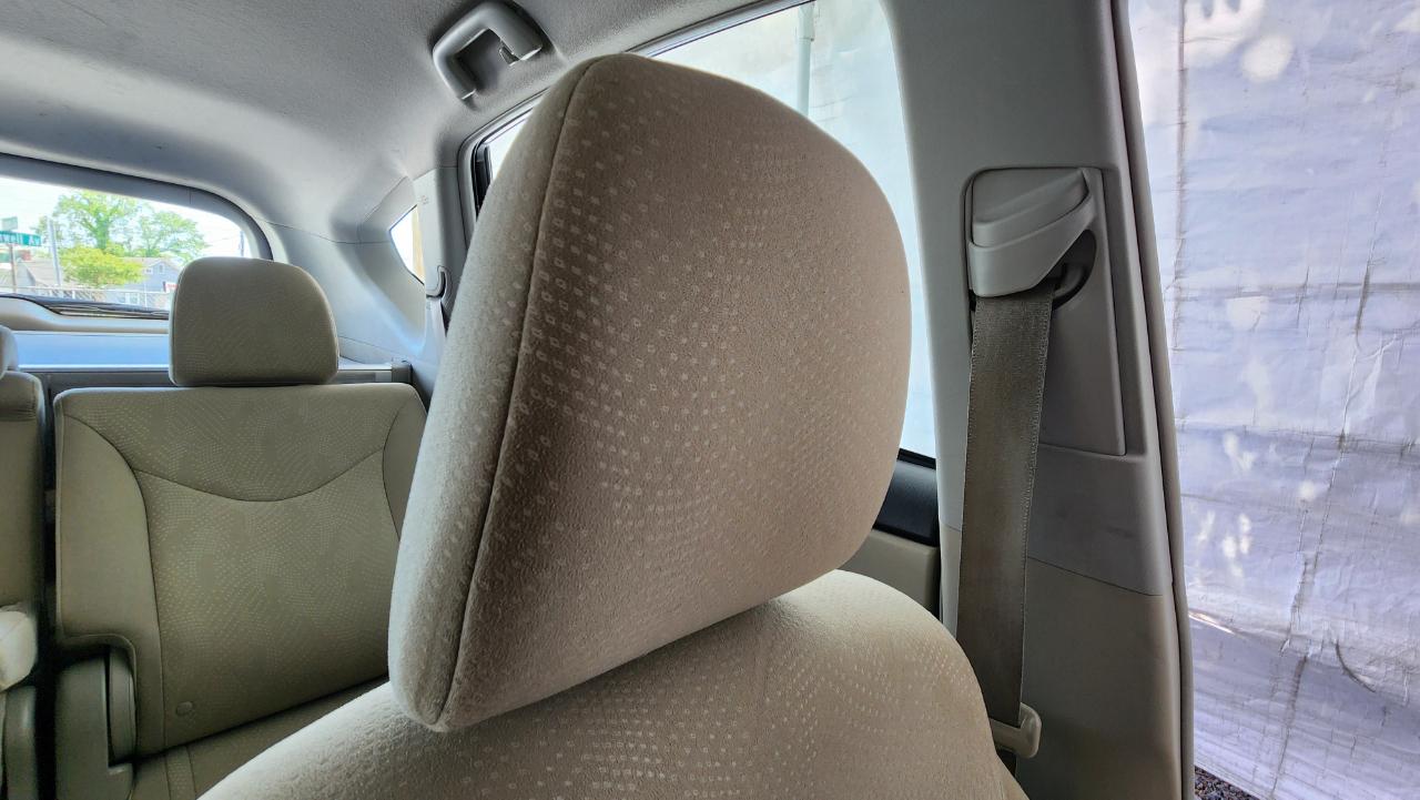 Toyota Prius V Three 2013