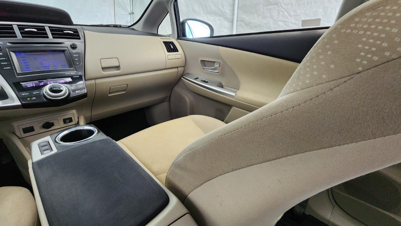 Toyota Prius V Three 2013