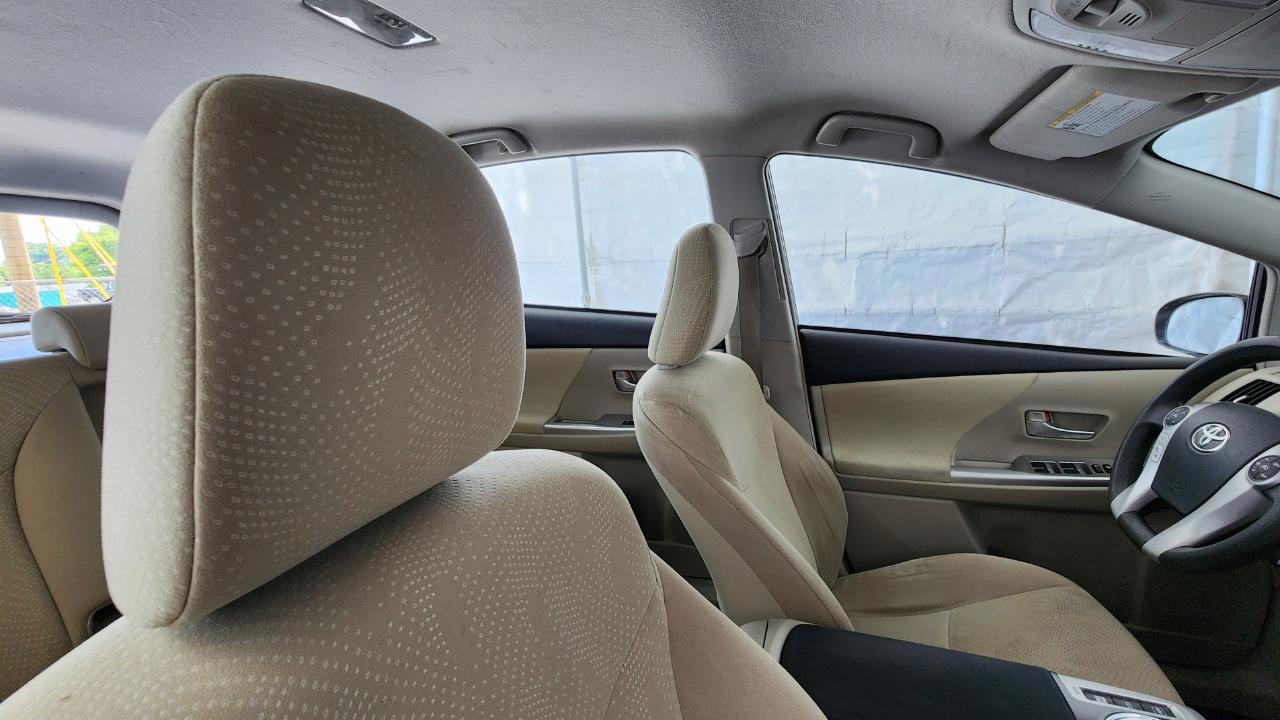 Toyota Prius V Three 2013