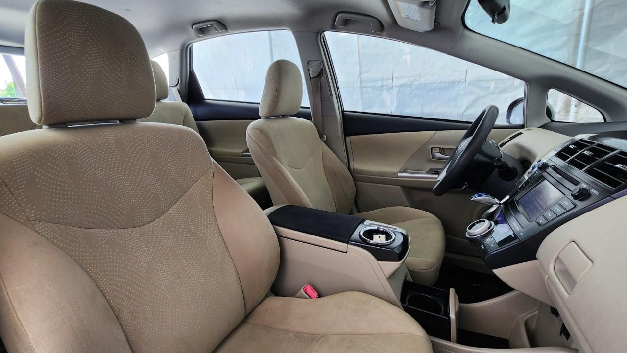 Toyota Prius V Three 2013