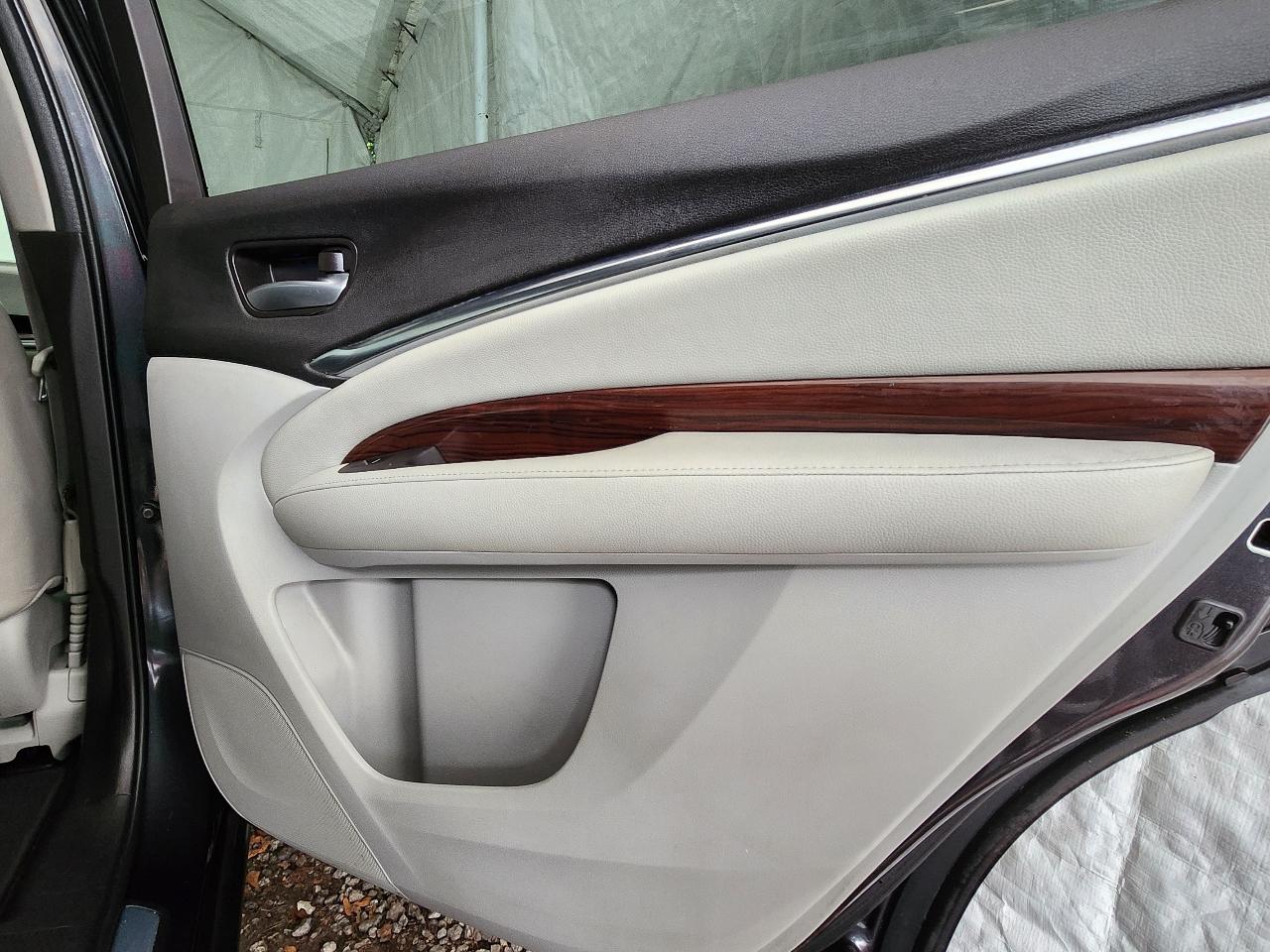 Acura MDX SH-AWD 4dr Tech Pkg 2014