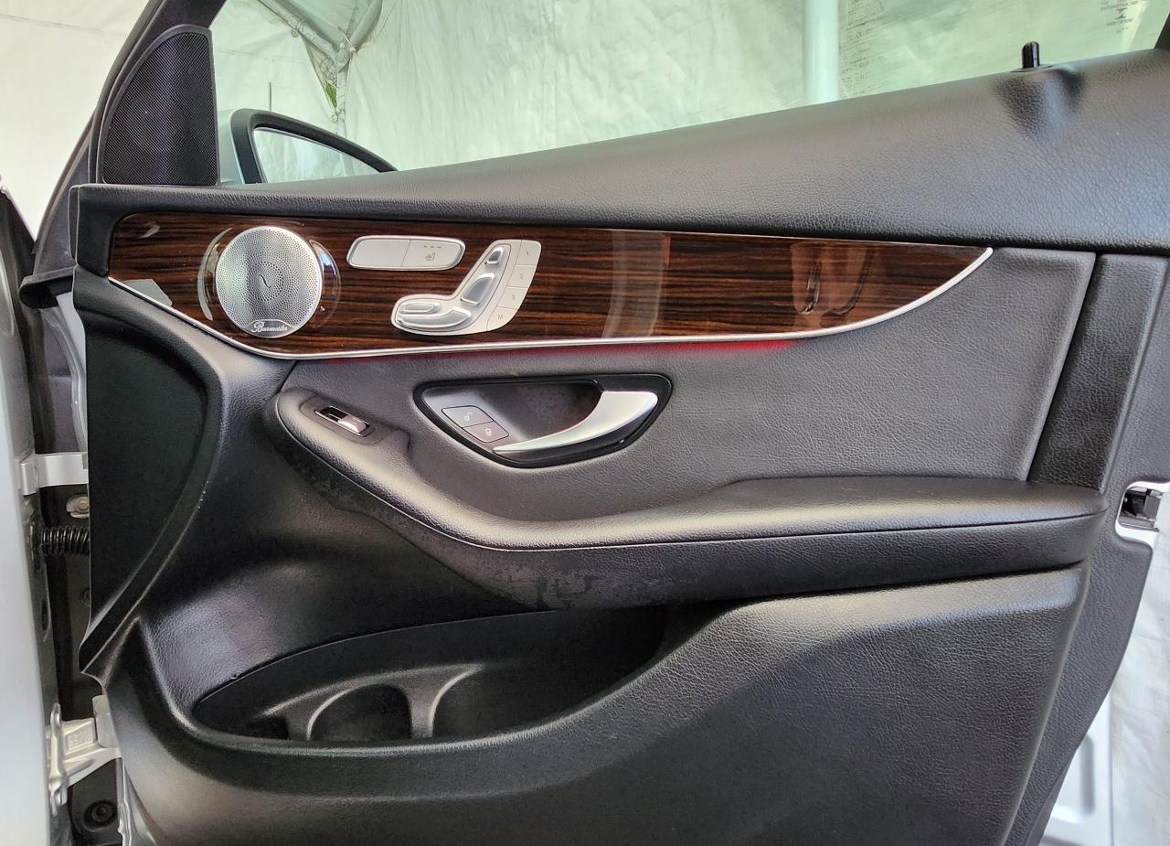 Mercedes-Benz GLC  2020