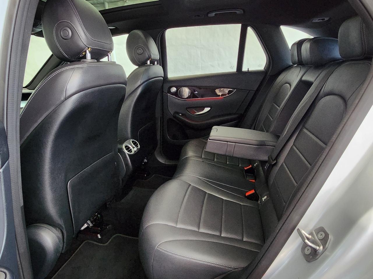 Mercedes-Benz GLC  2020