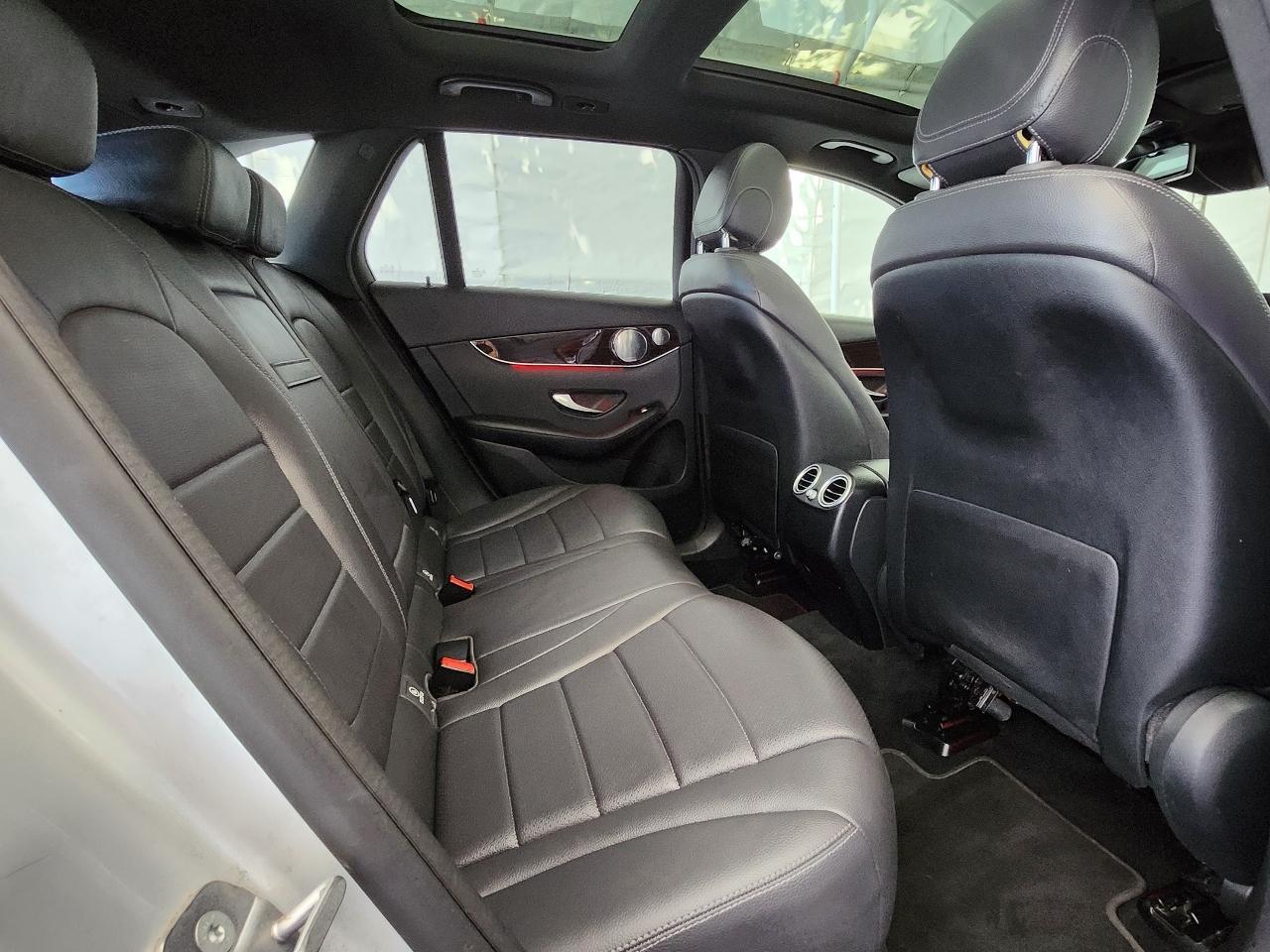 Mercedes-Benz GLC  2020