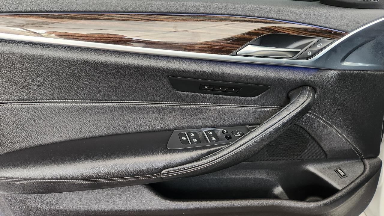 BMW 5 Series  2017