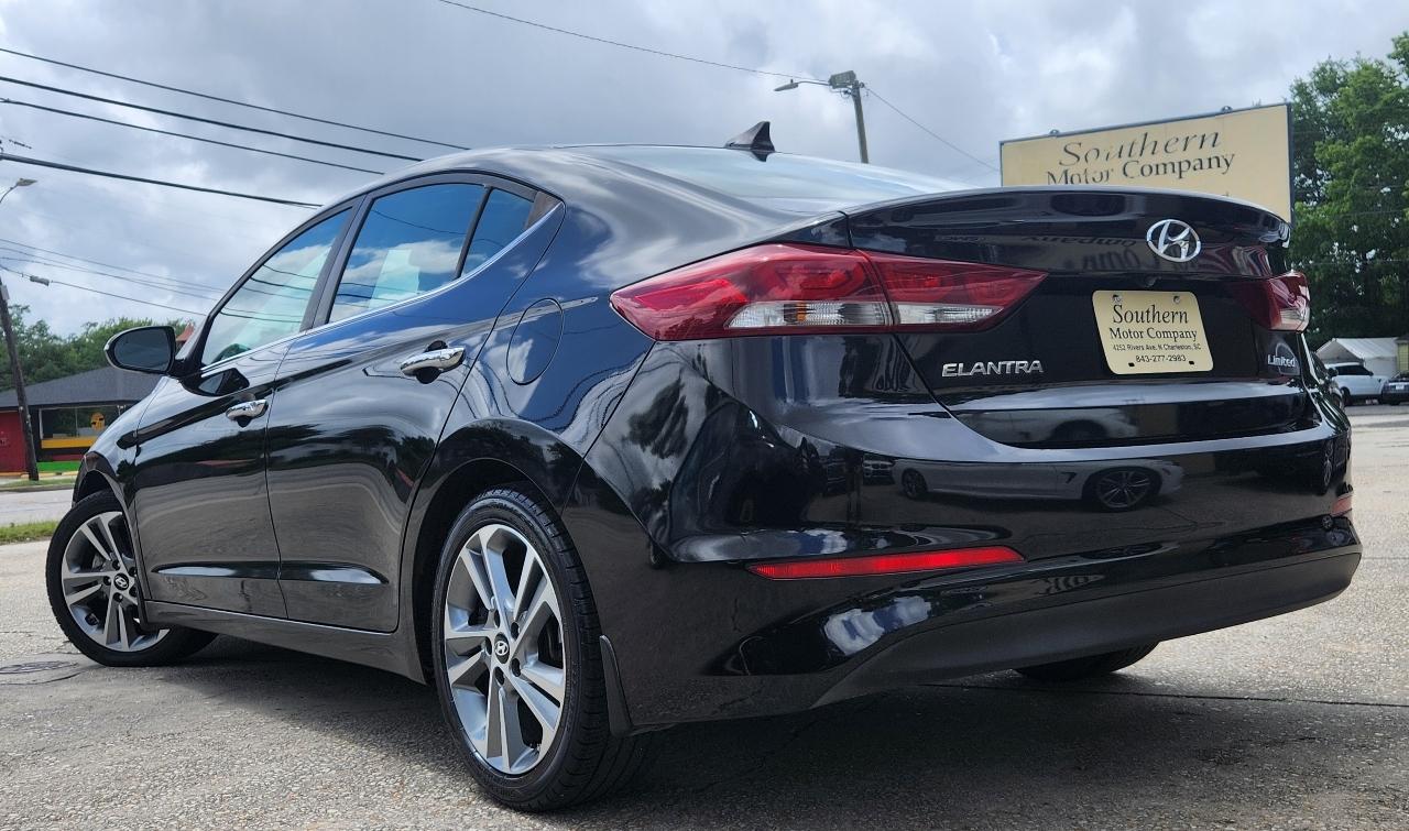 Hyundai Elantra  2017