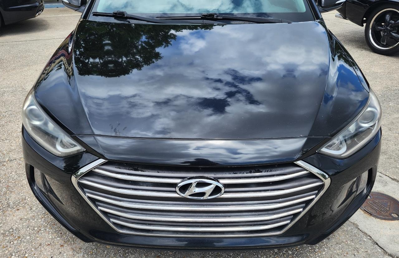 Hyundai Elantra  2017