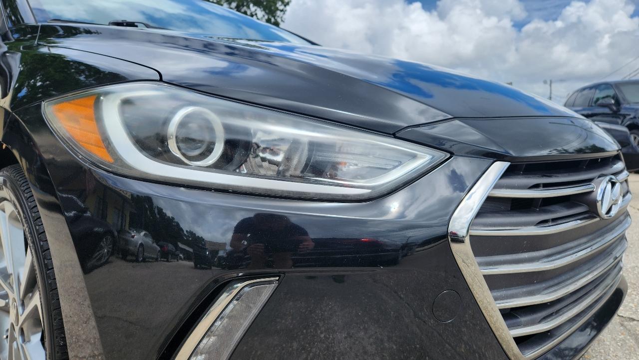 Hyundai Elantra  2017