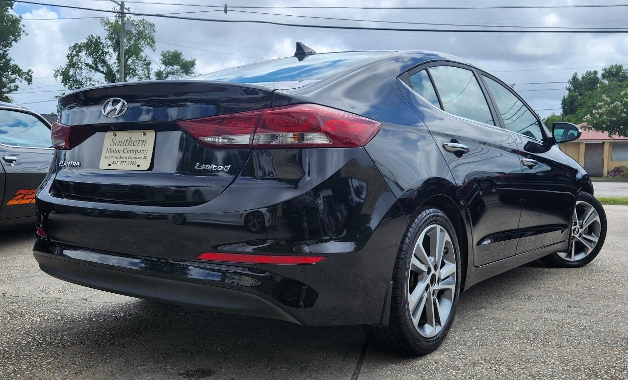 Hyundai Elantra  2017