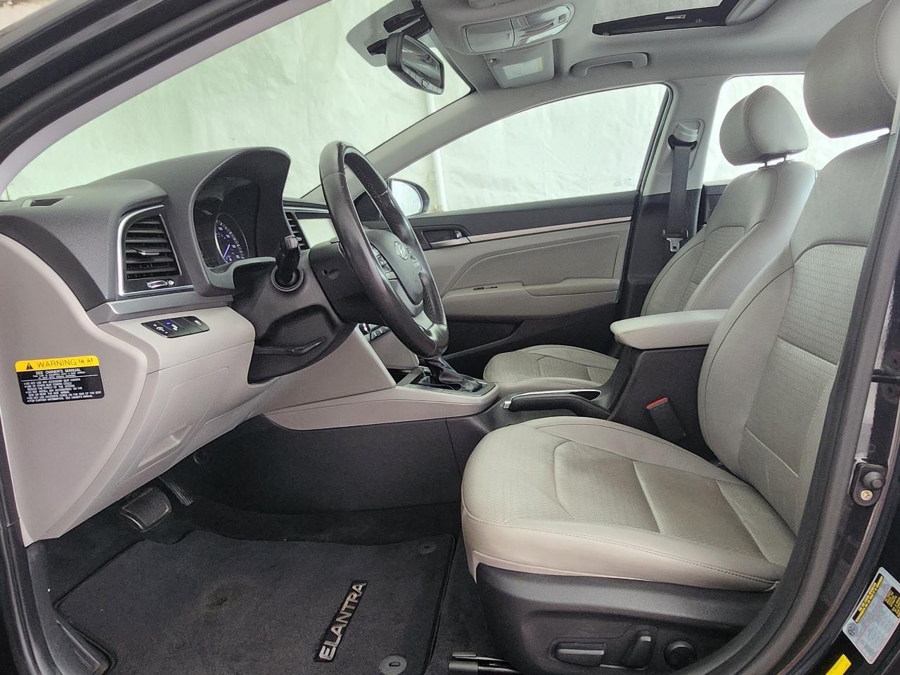 Hyundai Elantra  2017