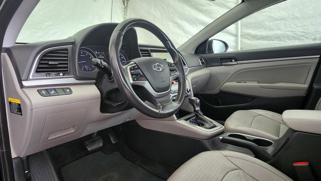 Hyundai Elantra  2017