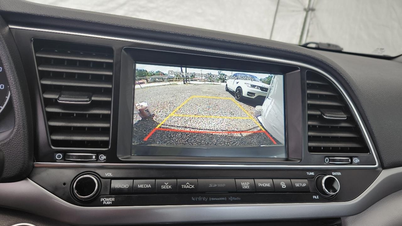Hyundai Elantra  2017
