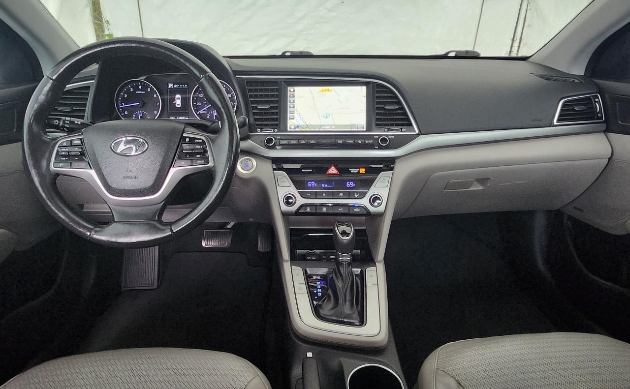 Hyundai Elantra  2017