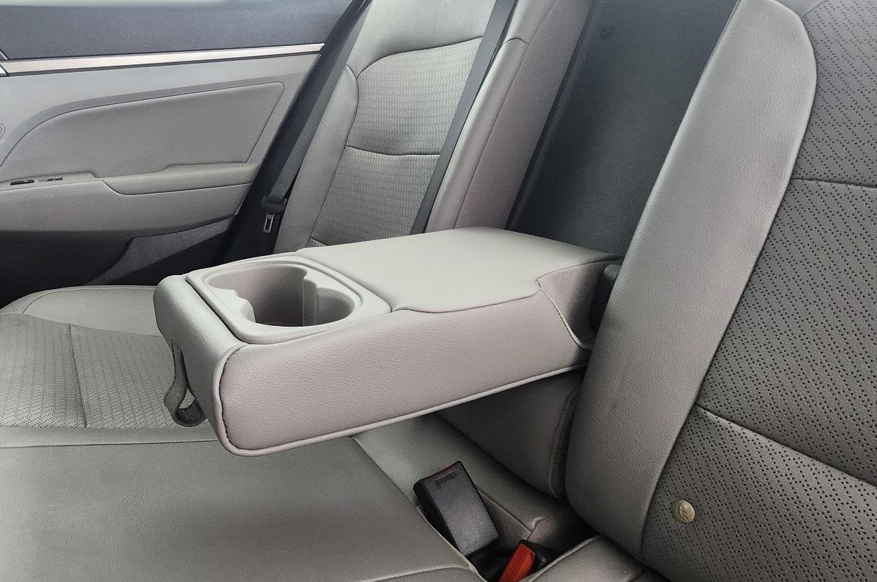 Hyundai Elantra  2017