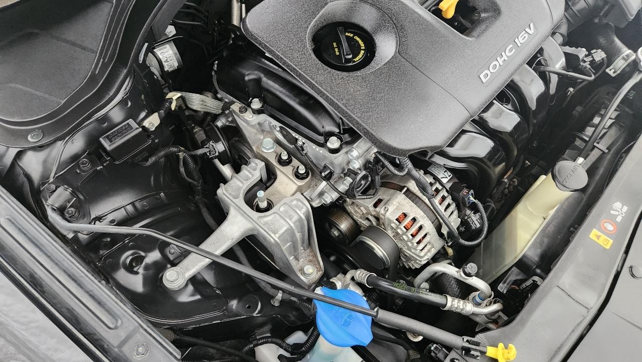 Hyundai Elantra  2017