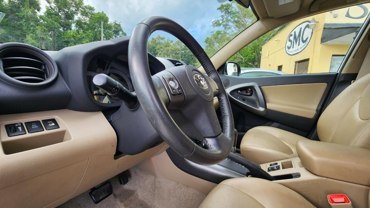 Toyota RAV4 Limited 2010
