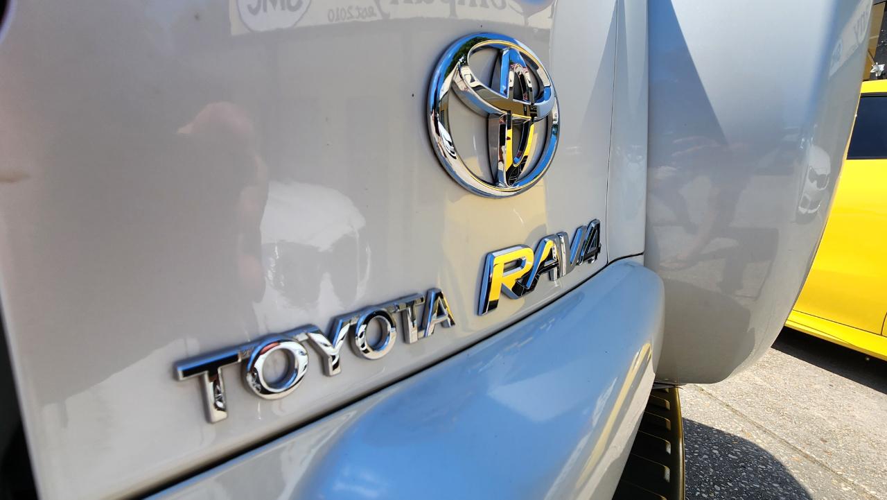 Toyota RAV4 Limited 2010