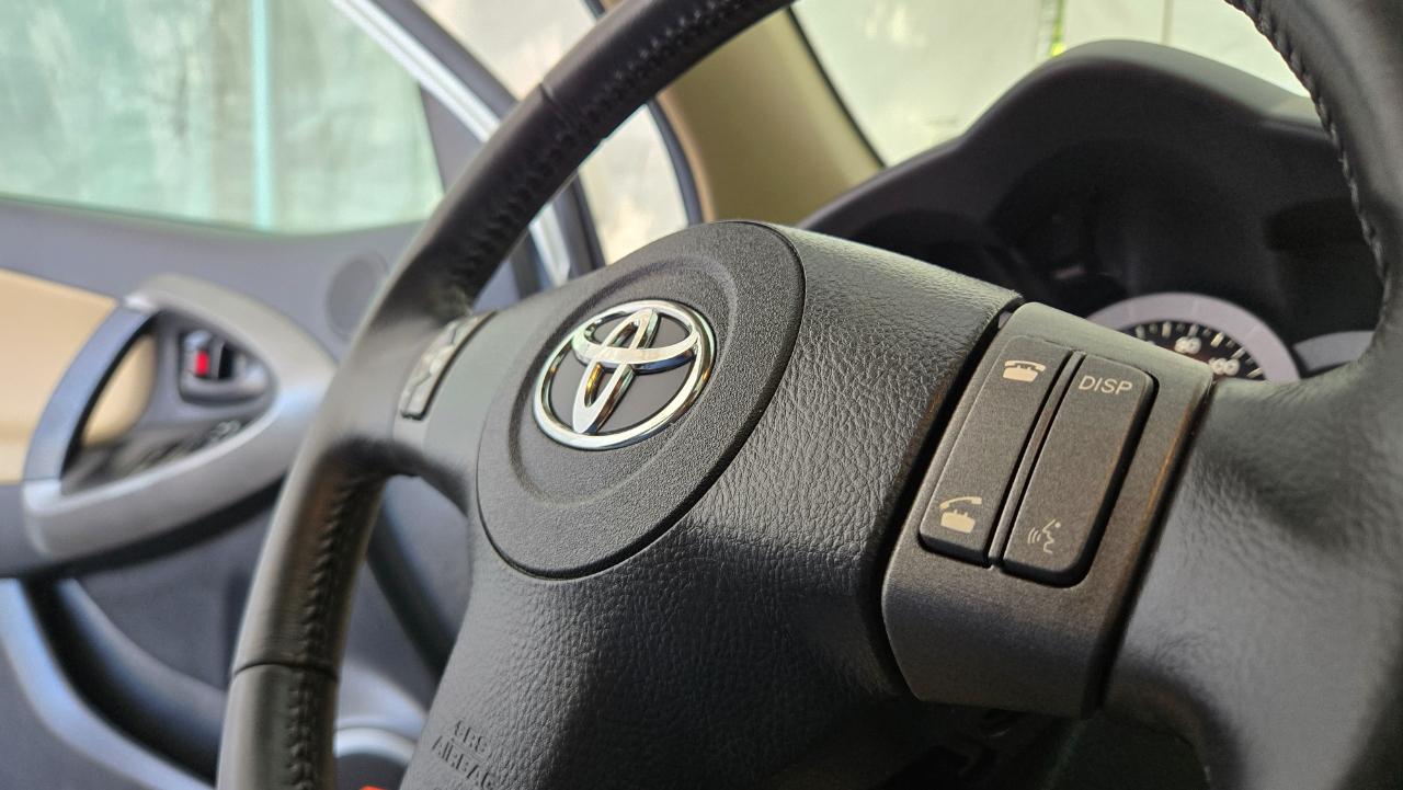 Toyota RAV4 Limited 2010