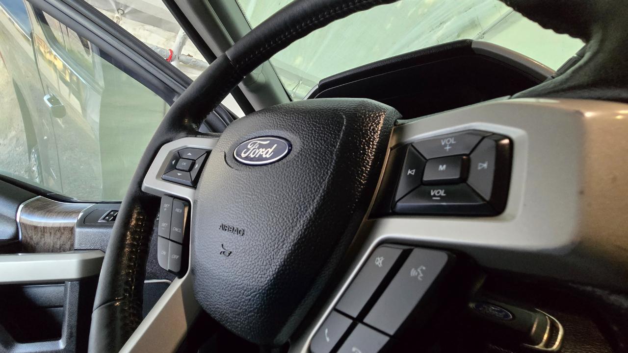 Ford F250 S/D Lariat Crew Cab 4WD 2017