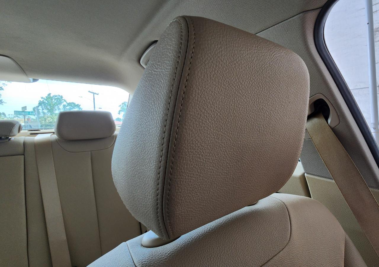 BMW 3 Series 328i 2015