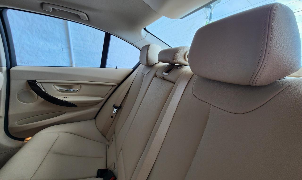 BMW 3 Series 328i 2015