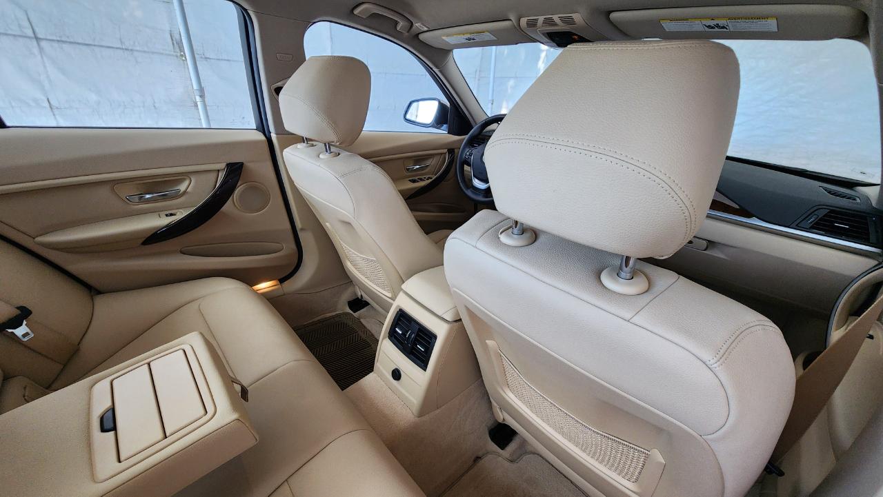 BMW 3 Series 328i 2015